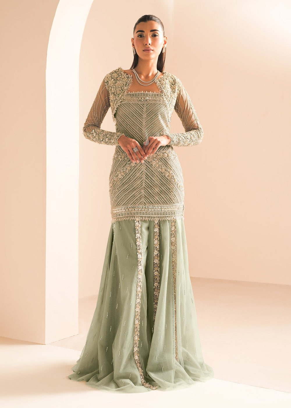 Saira Shakira - Gleam - Eemie's Studio
