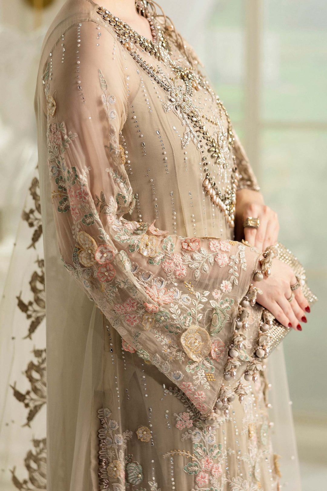Maria.B Chiffons MPC-25-107
(Beige)
