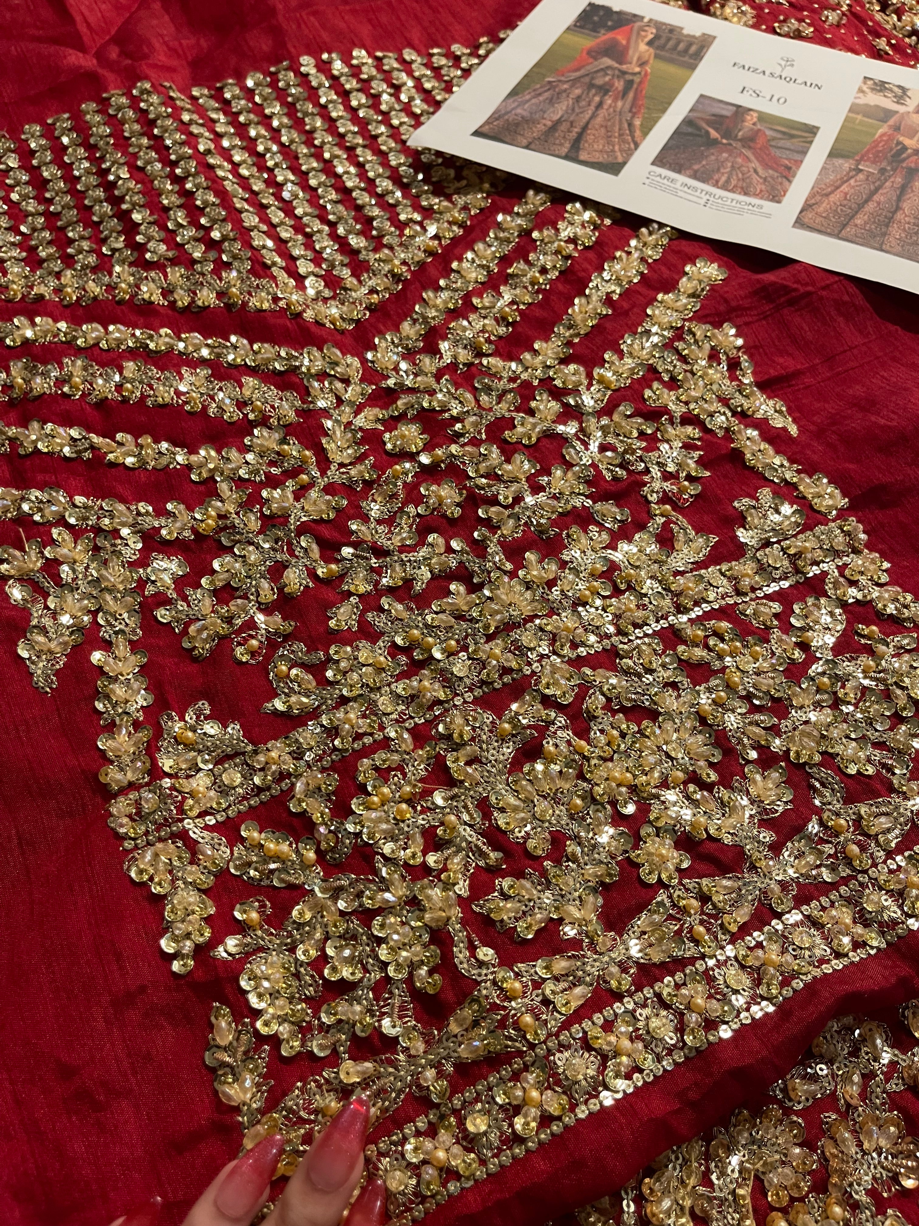 Faiza Saqlain - Raeni