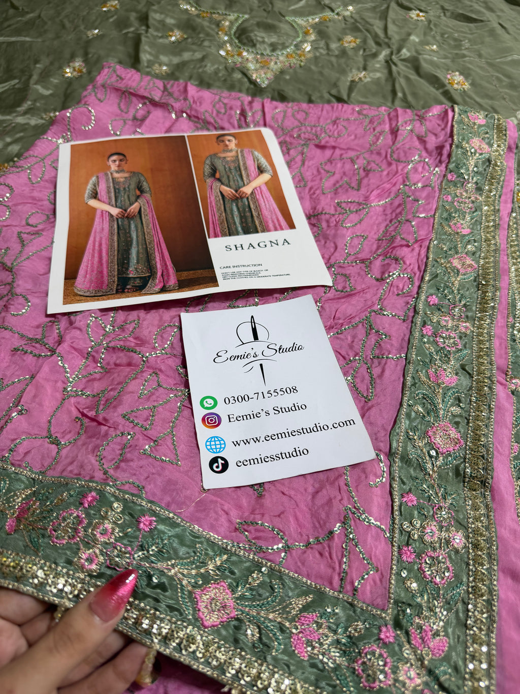 Shagna - Mint Green & Pastel