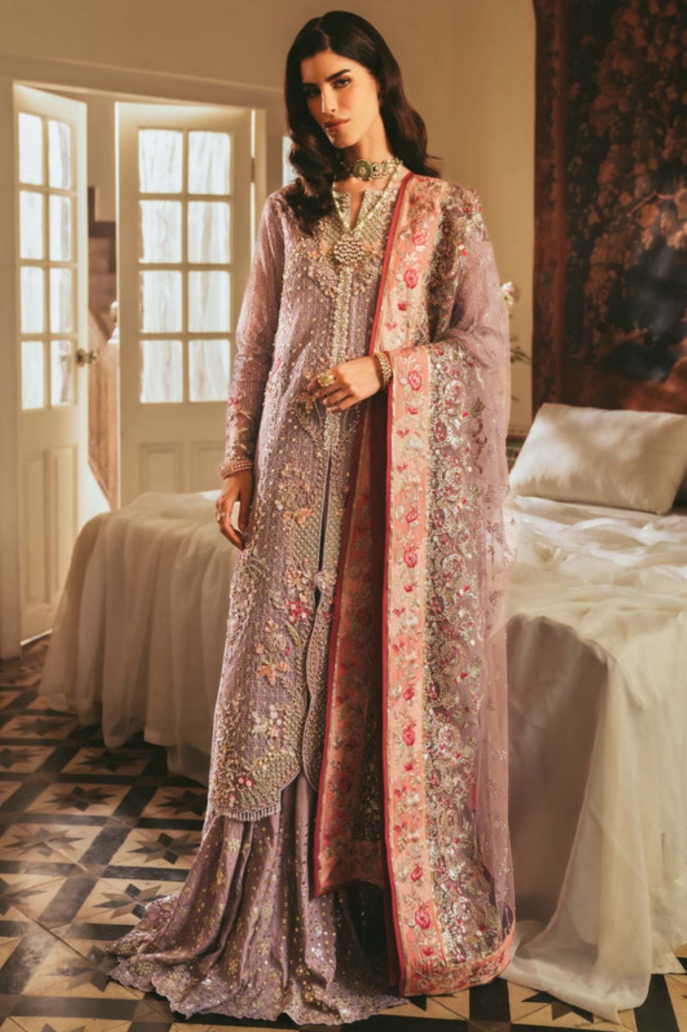 Saira Shakira - Barelle Secondary image