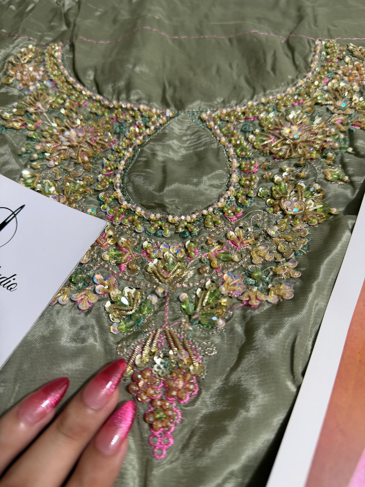 Shagna - Mint Green & Pastel