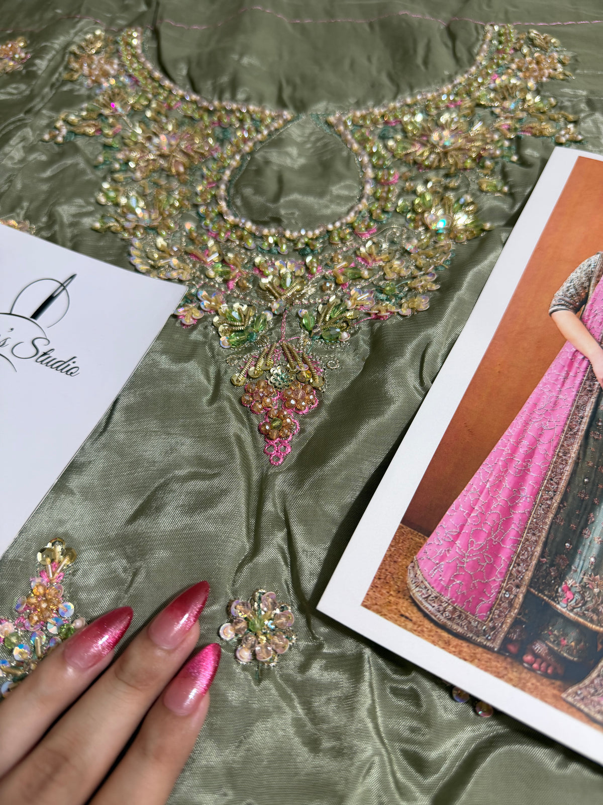 Shagna - Mint Green & Pastel