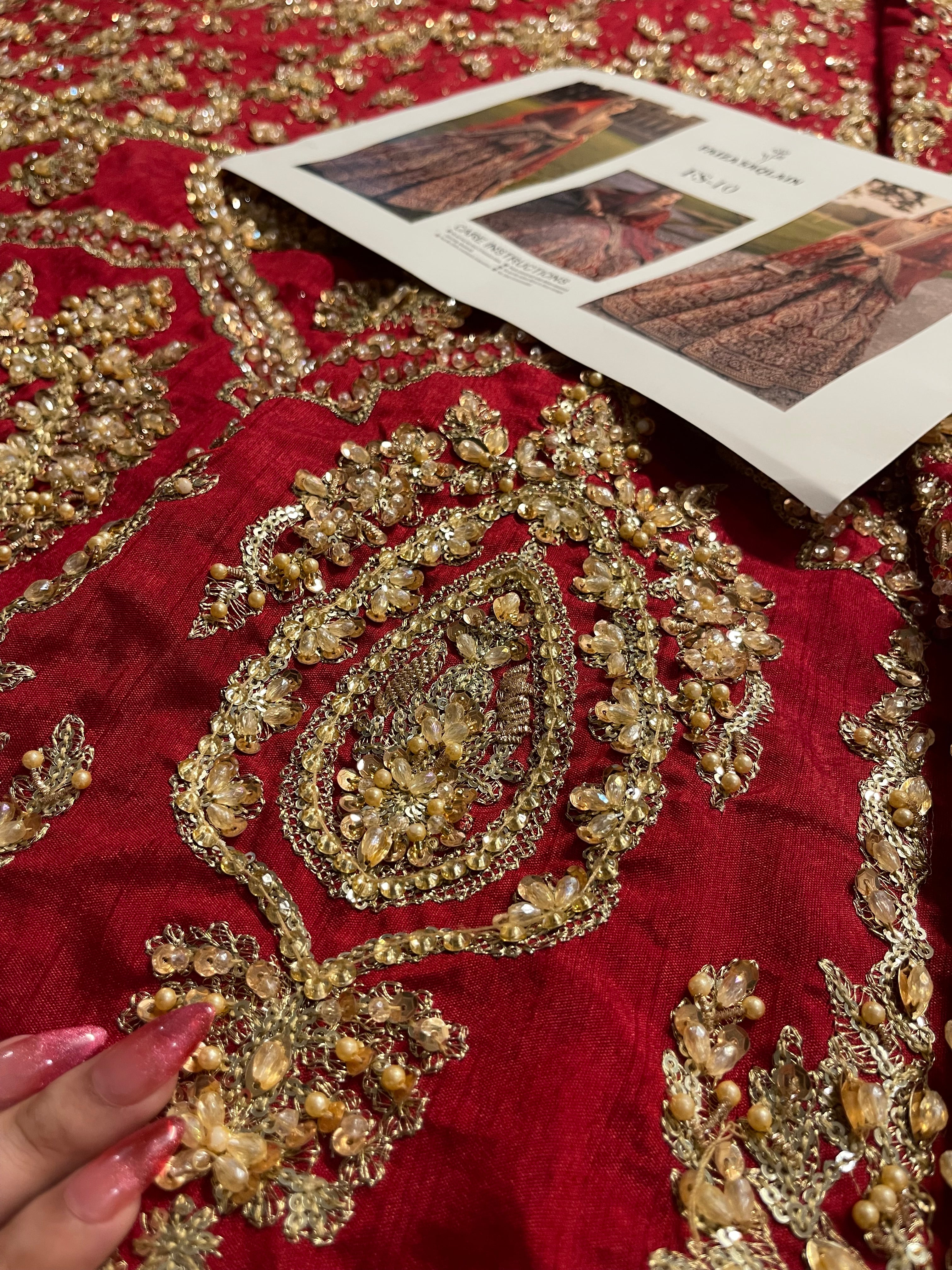 Faiza Saqlain - Raeni