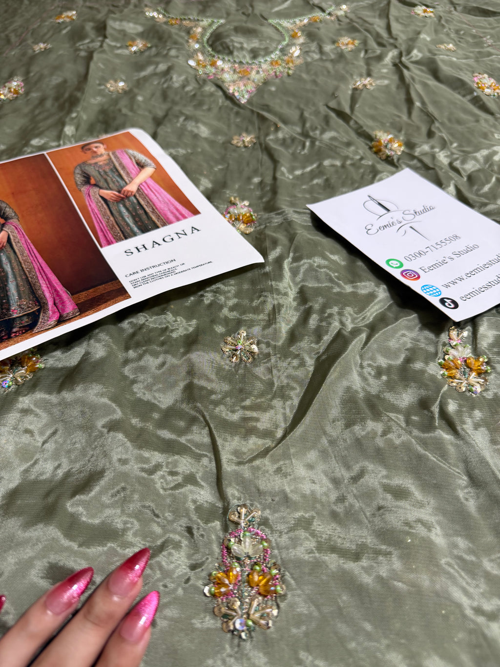 Shagna - Mint Green & Pastel