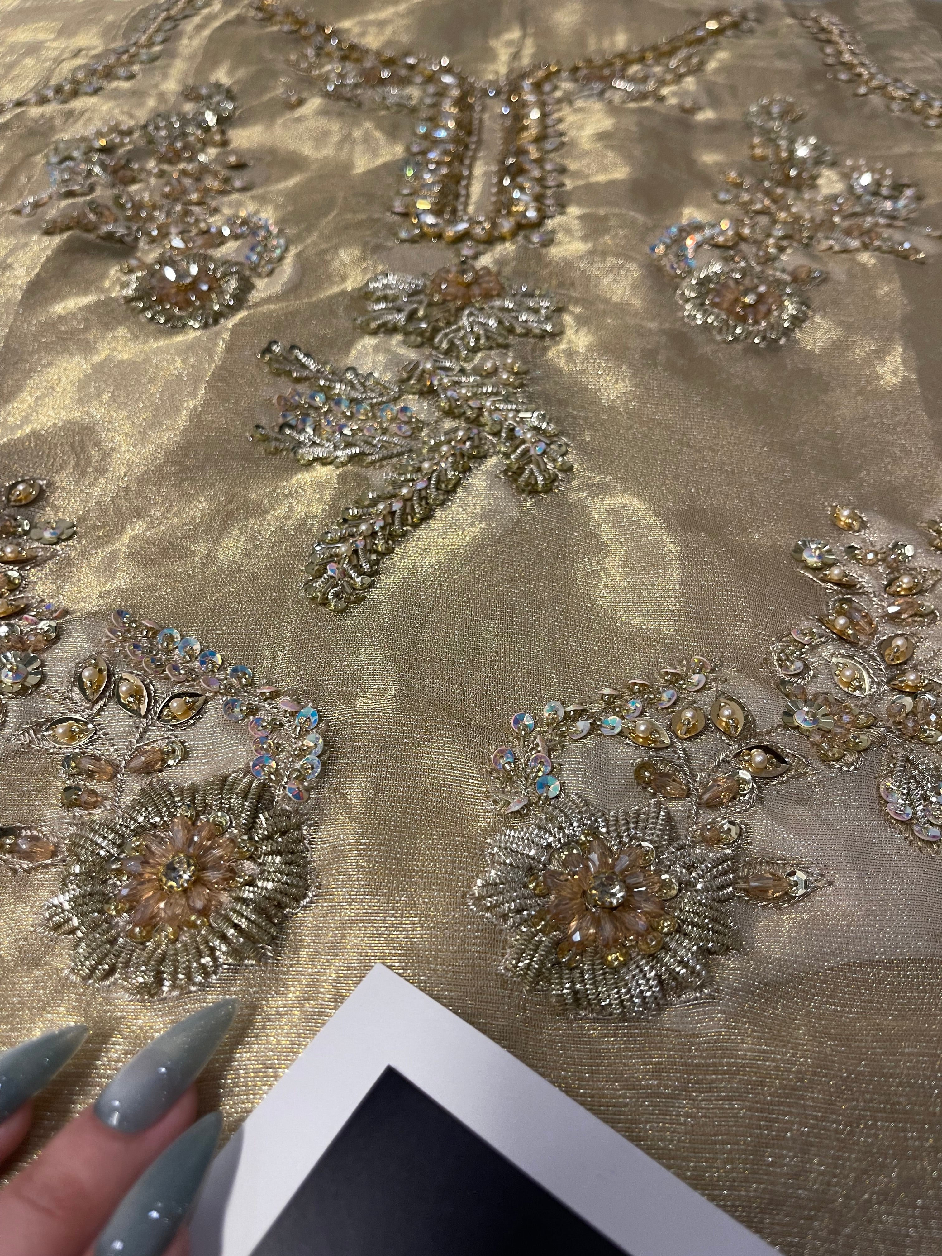 Ayesha Somaya - Ayra