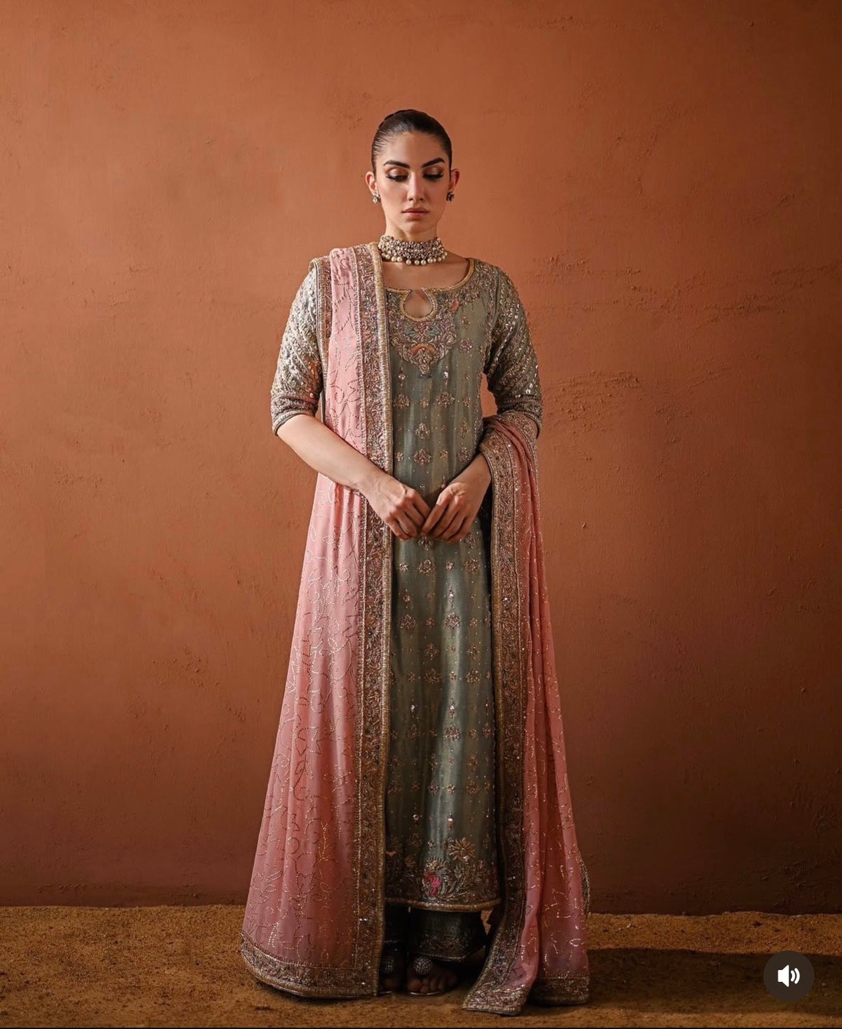 Shagna - Mint Green & Pastel