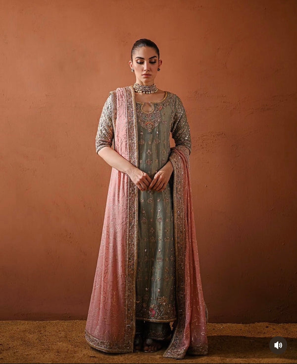 Shagna - Mint Green & Pastel