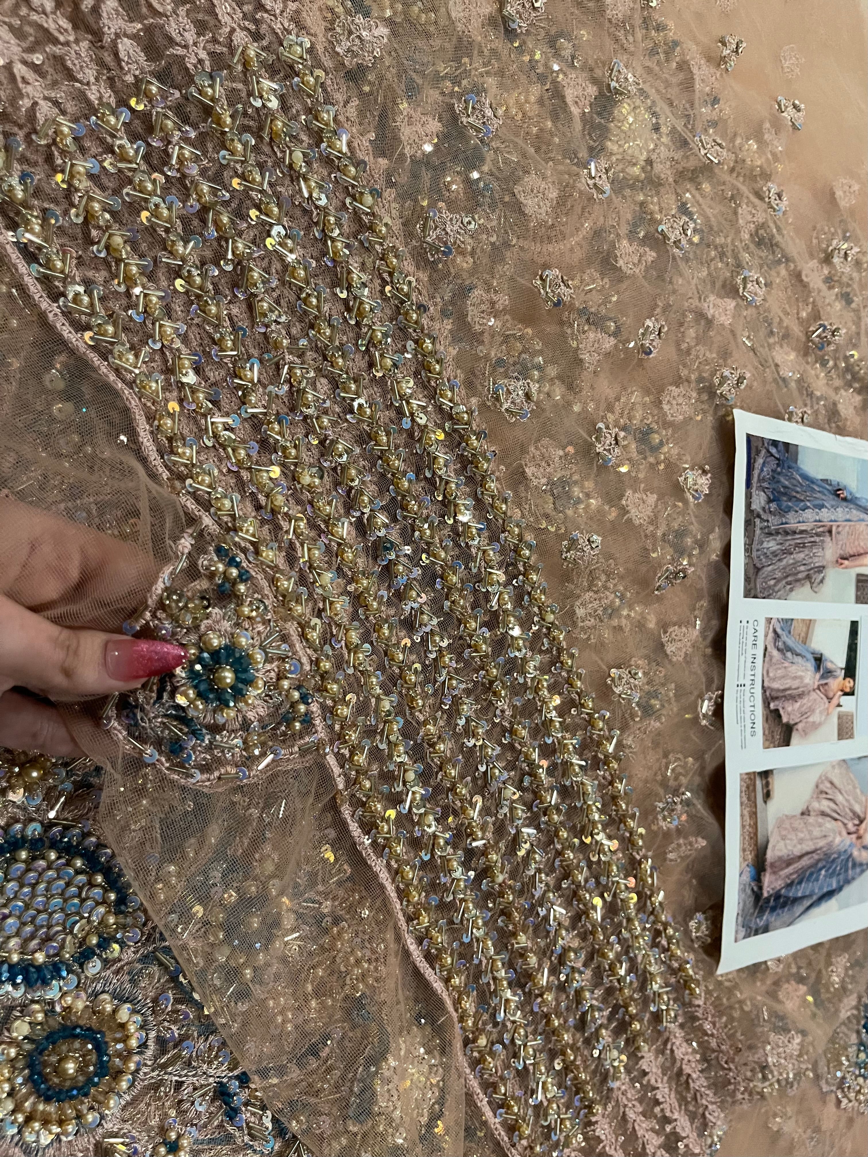 Faiza Saqlain - Aytan