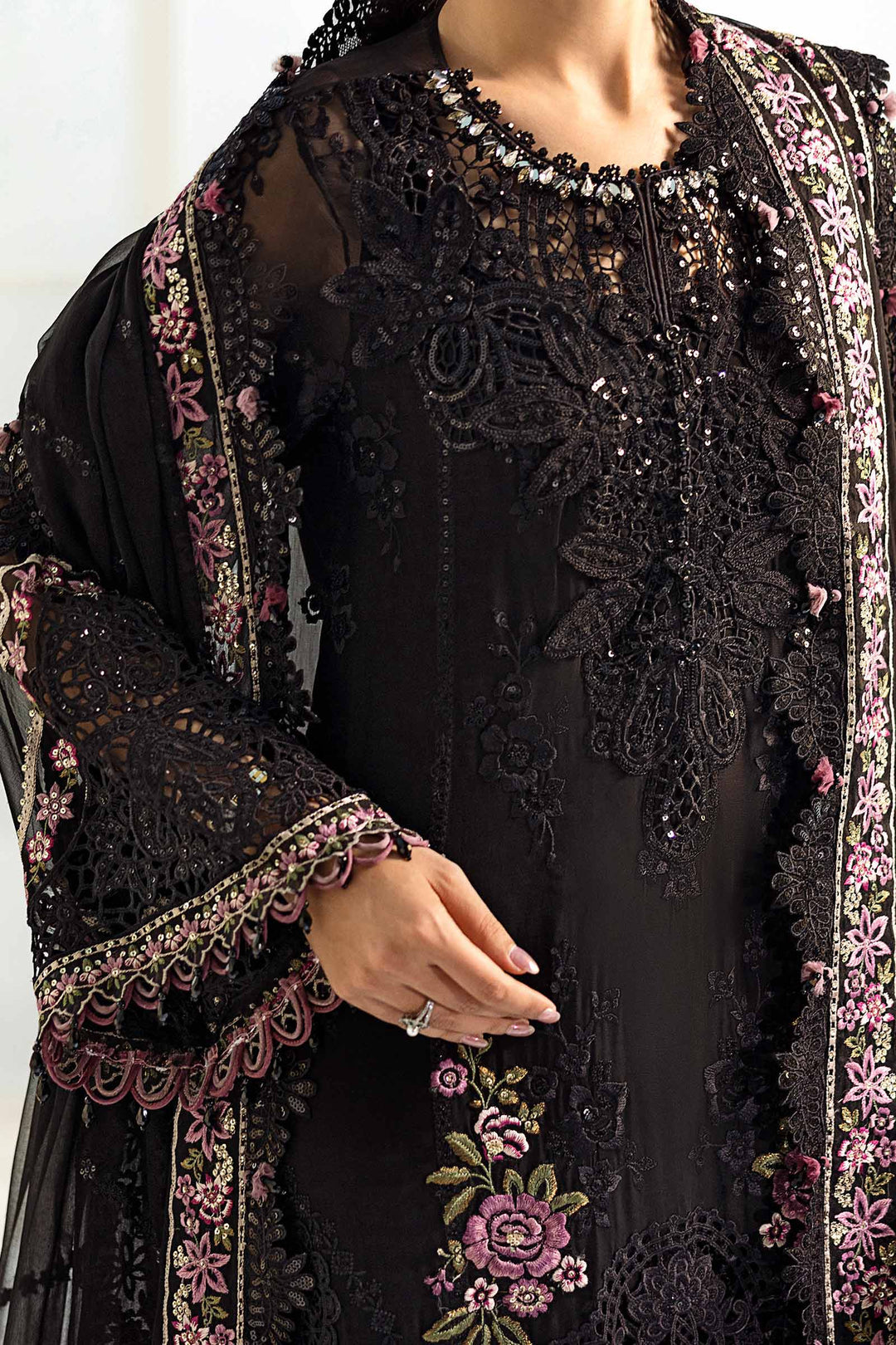 Maria.B Chiffons MPC-25-104
(Black)