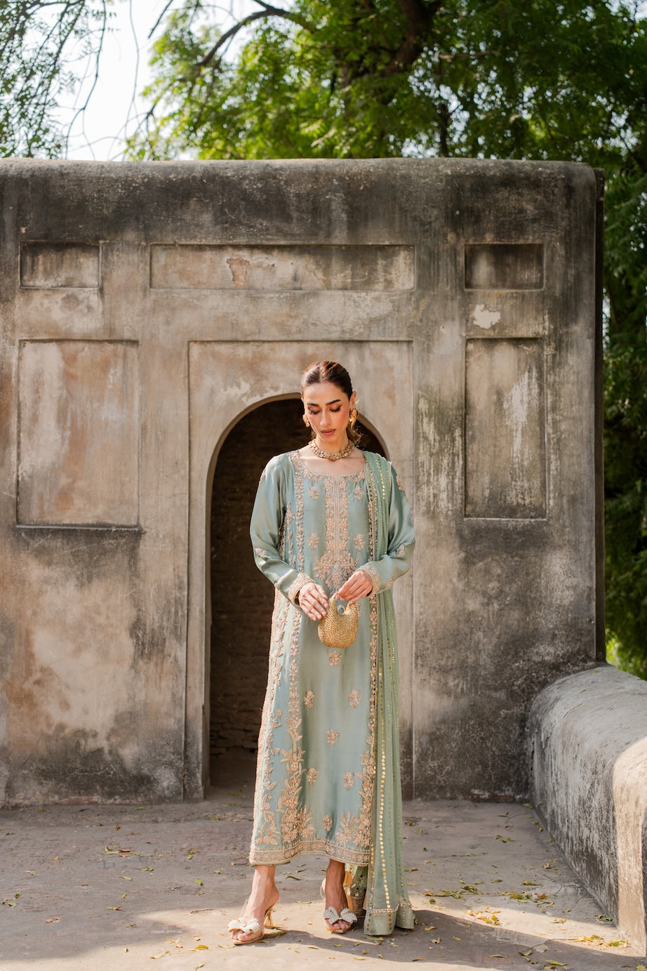 Vintage - Nayab