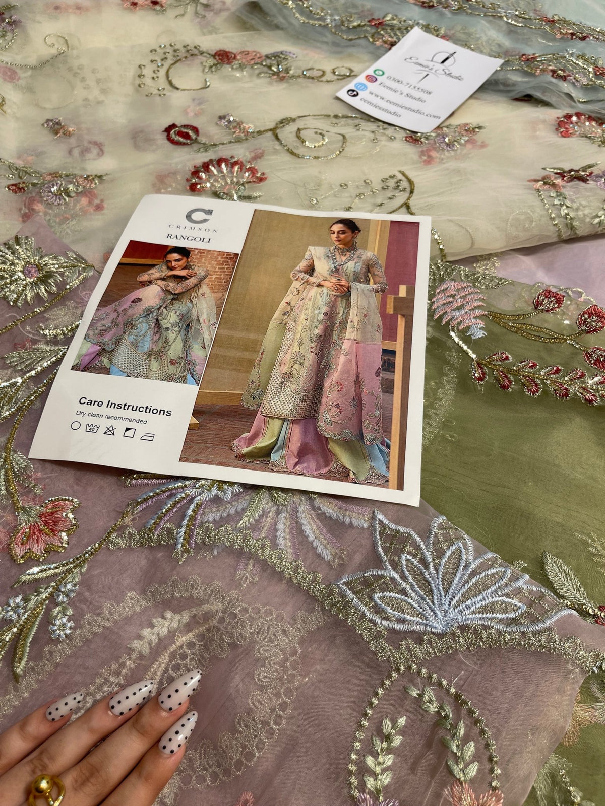 Crimson - Rangoli - Eemie's Studio