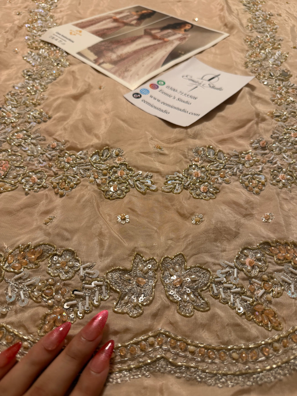 naqshi dabka hand made pink suit for mothers