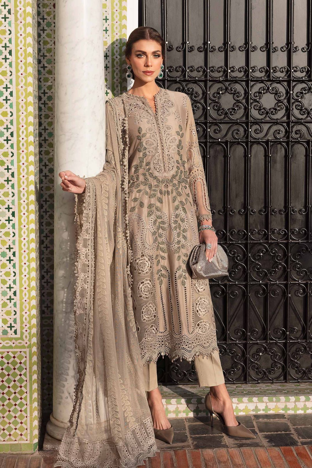 Maria.B Luxury Lawn D-2503-A - Eemie's Studio