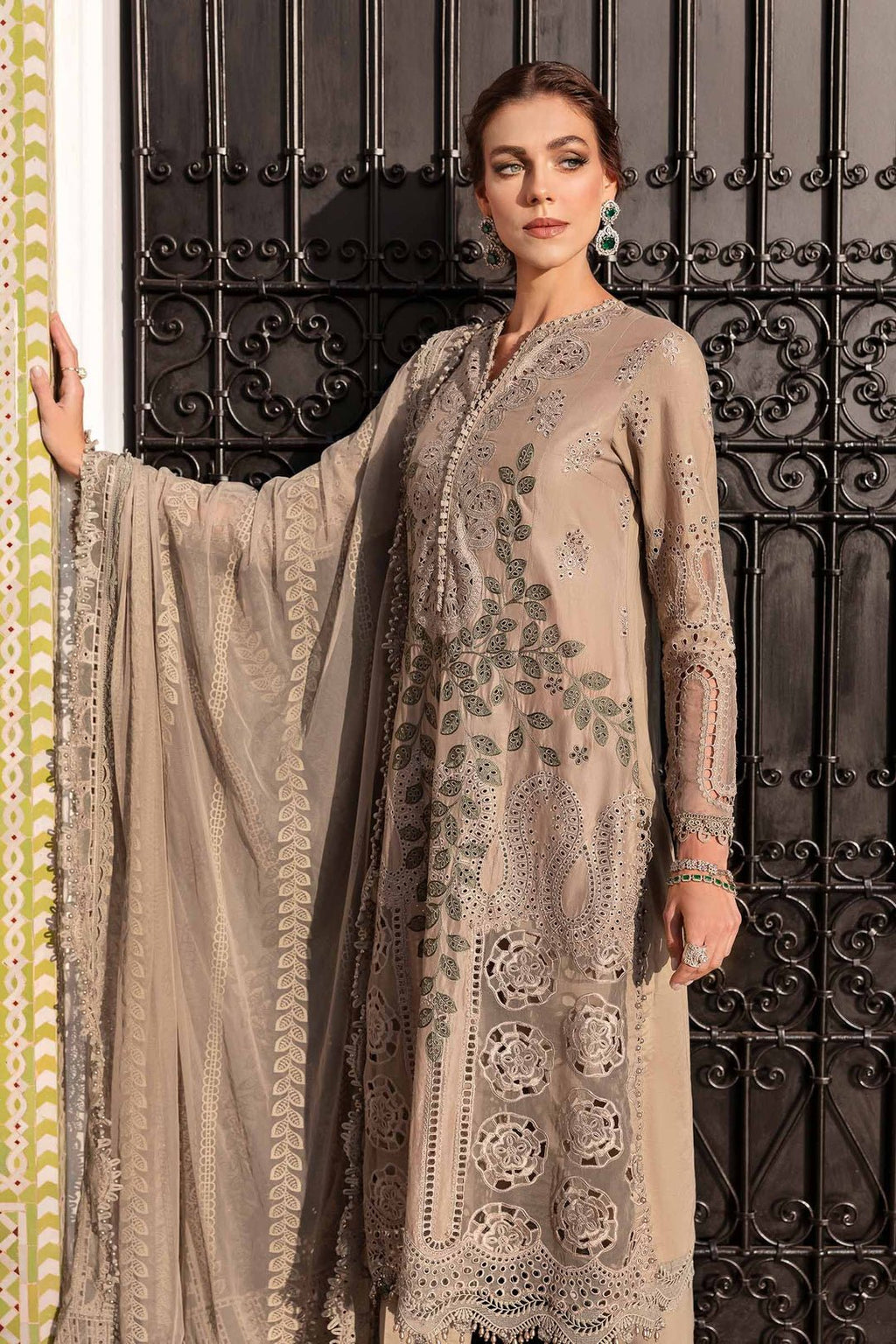 Maria.B Luxury Lawn D-2503-A - Eemie's Studio