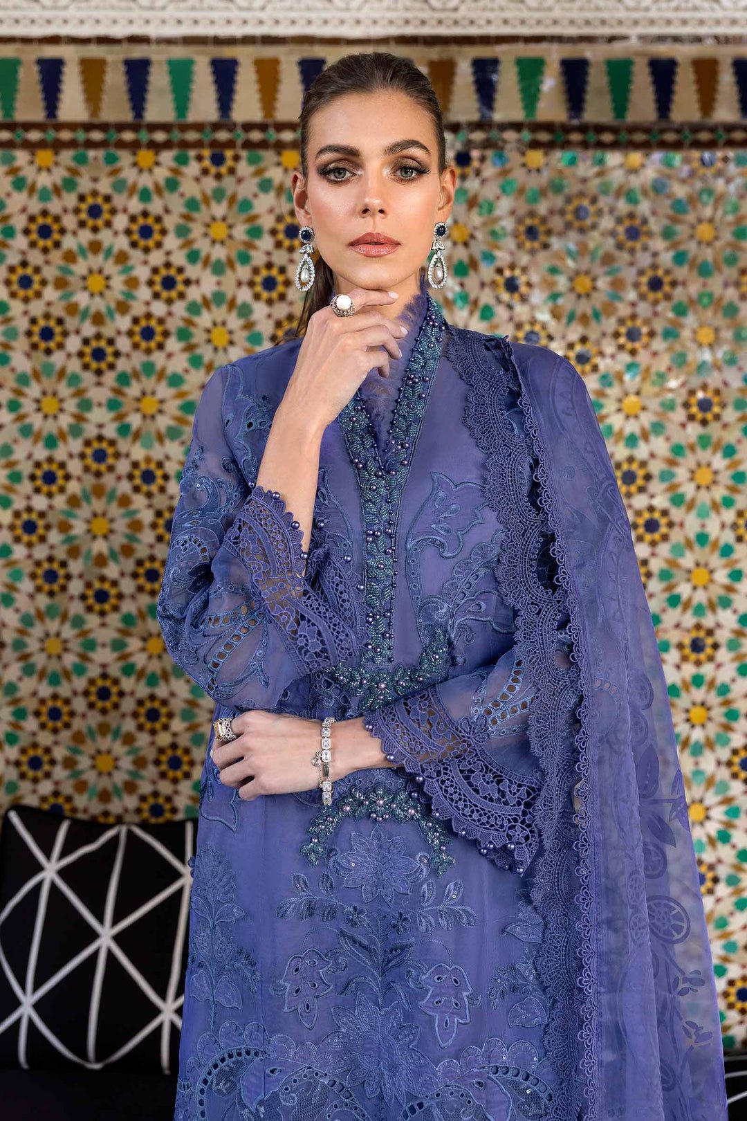 Maria.B Luxury Lawn D-2506-B - Eemie's Studio
