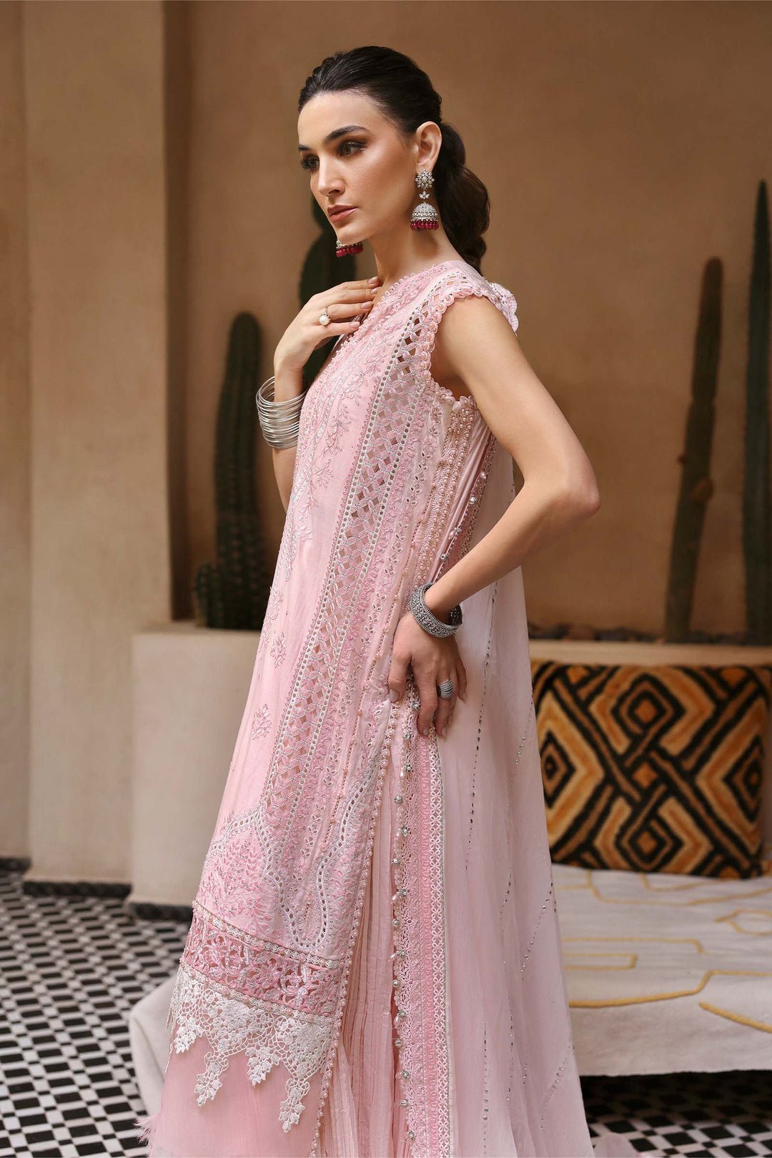 Maria.B Luxury Lawn D-2511-A - Eemie's Studio