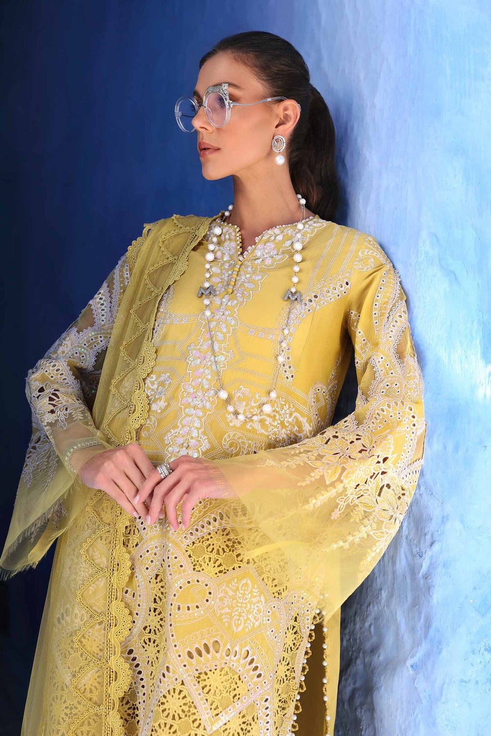 Maria.B Luxury Lawn D-2512-A - Eemie's Studio
