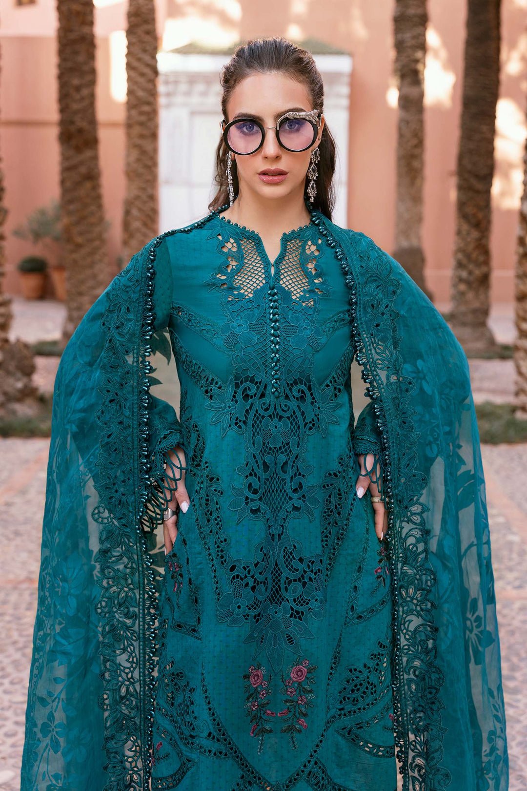 Maria.B Luxury Lawn D-2513-B - Eemie's Studio