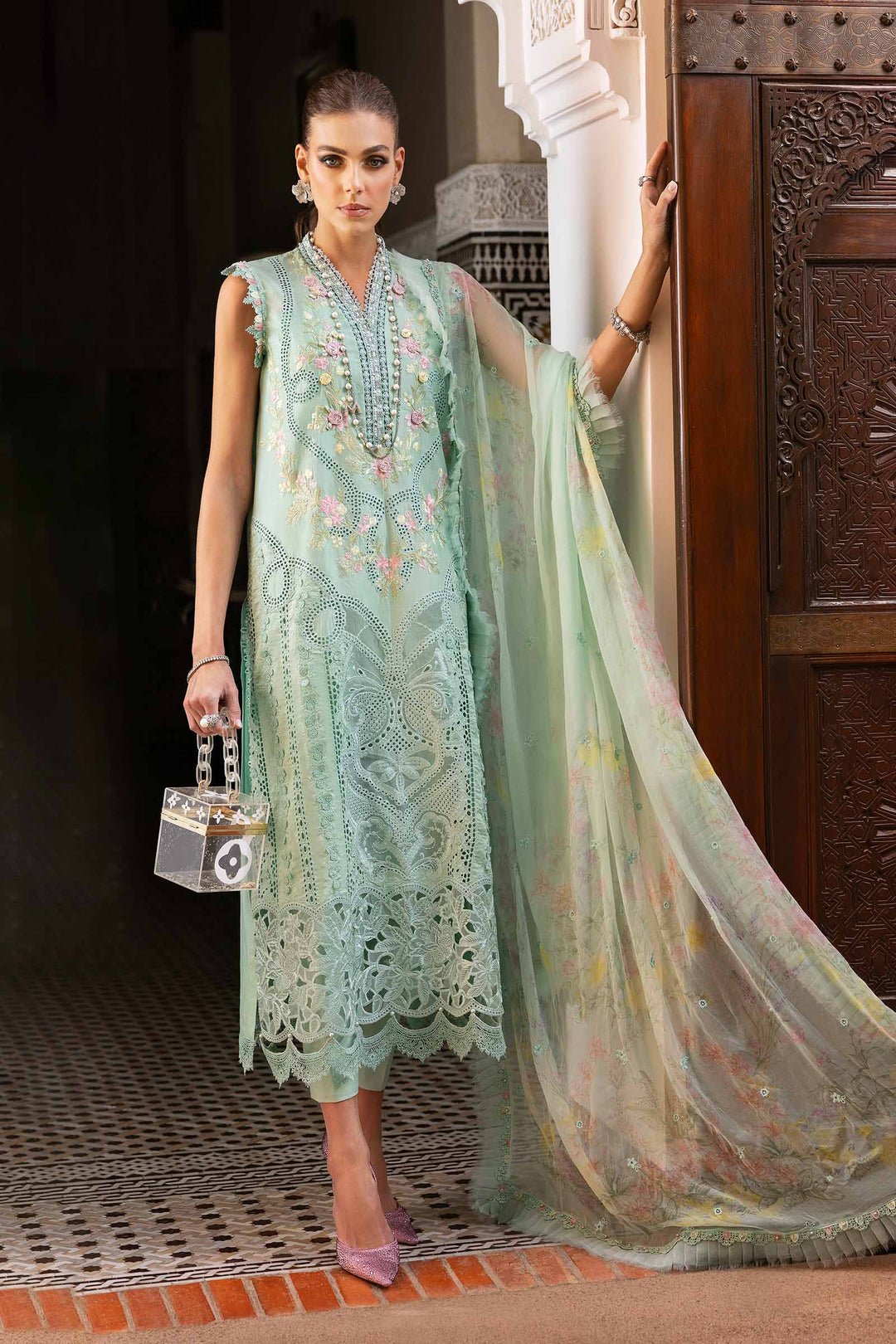 Maria.B Luxury Lawn D-2514-A - Eemie's Studio