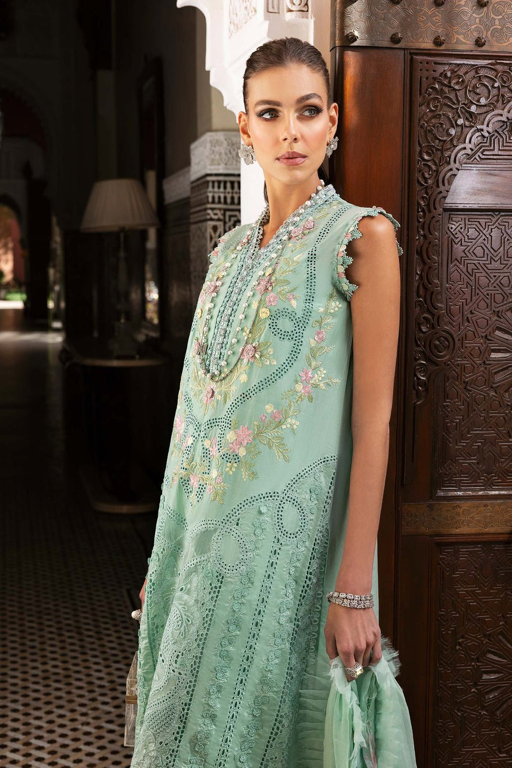 Maria.B Luxury Lawn D-2514-A - Eemie's Studio