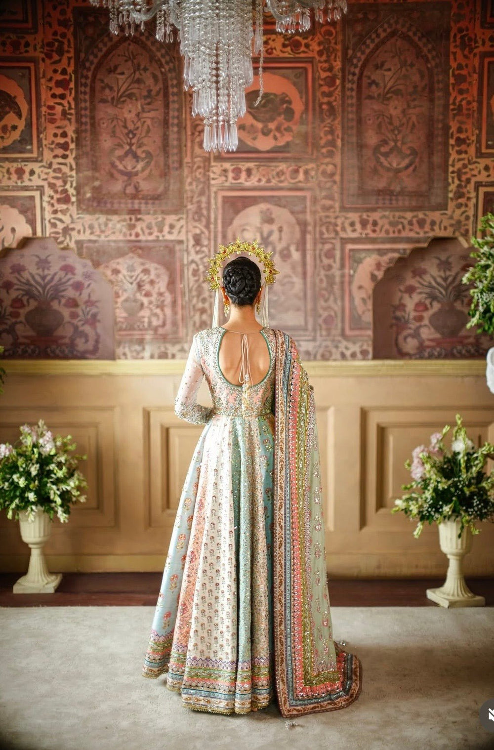 Nomi Ansari - Maryam Nawaz Pastel outfit - Eemie's Studio