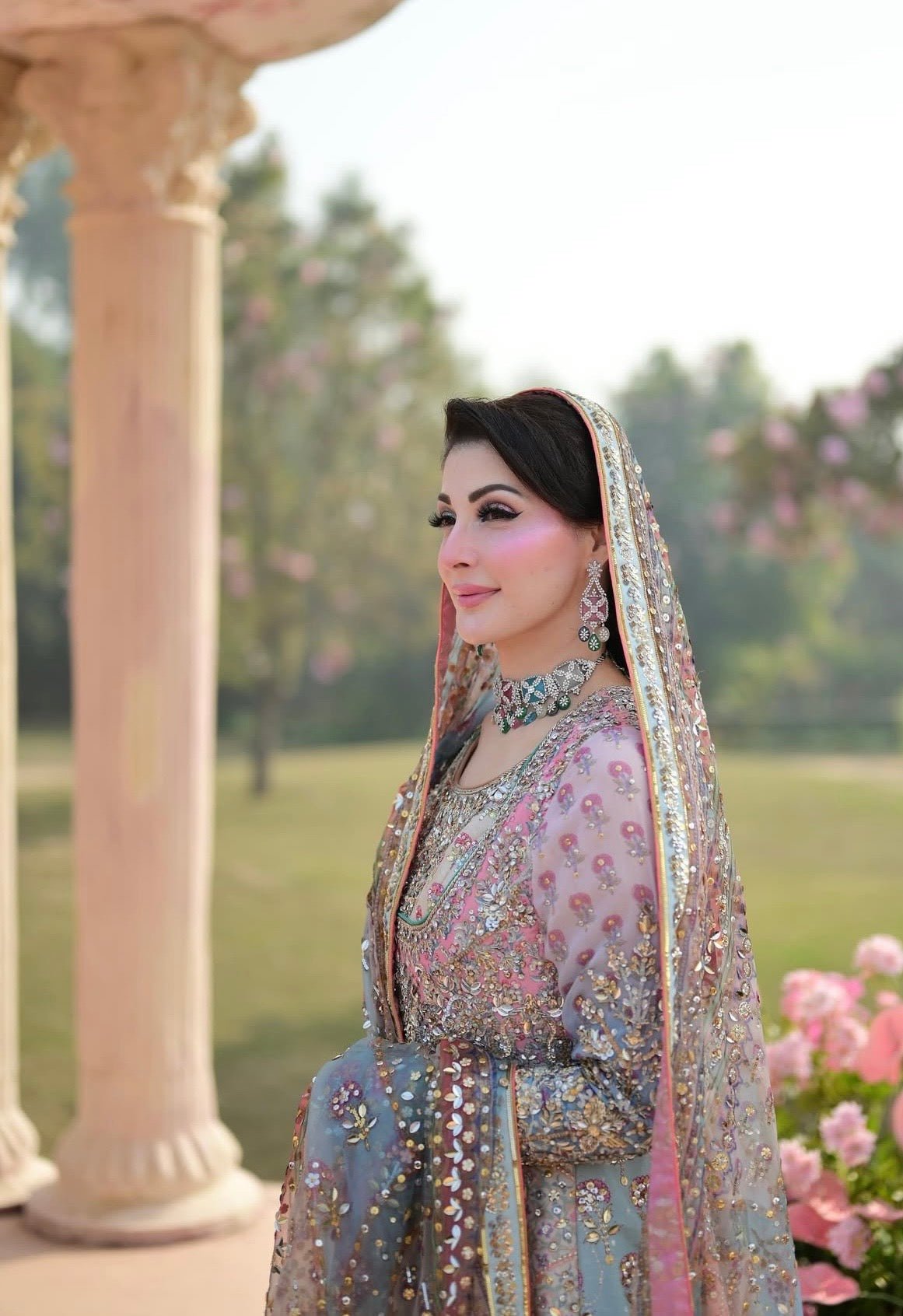 Nomi Ansari - Maryam Nawaz Pastel outfit - Eemie's Studio