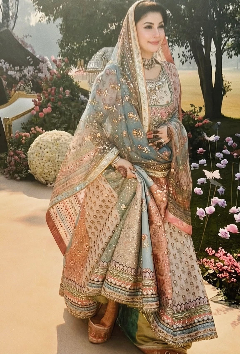 Nomi Ansari - Maryam Nawaz Pastel outfit - Eemie's Studio
