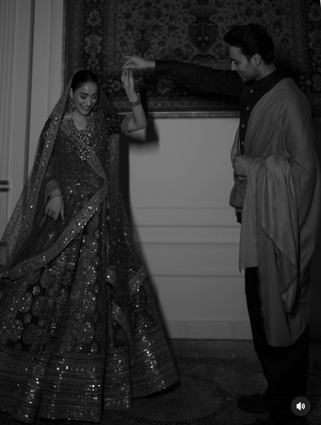 Sabyasachi Mukherjee - Multi with 18 panels - Eemie's Studio