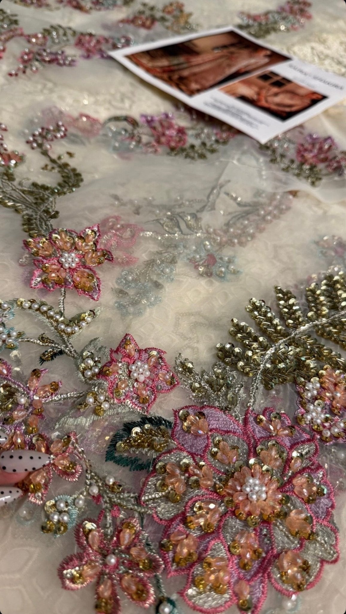 Saira Shakira - Gilded - Eemie's Studio