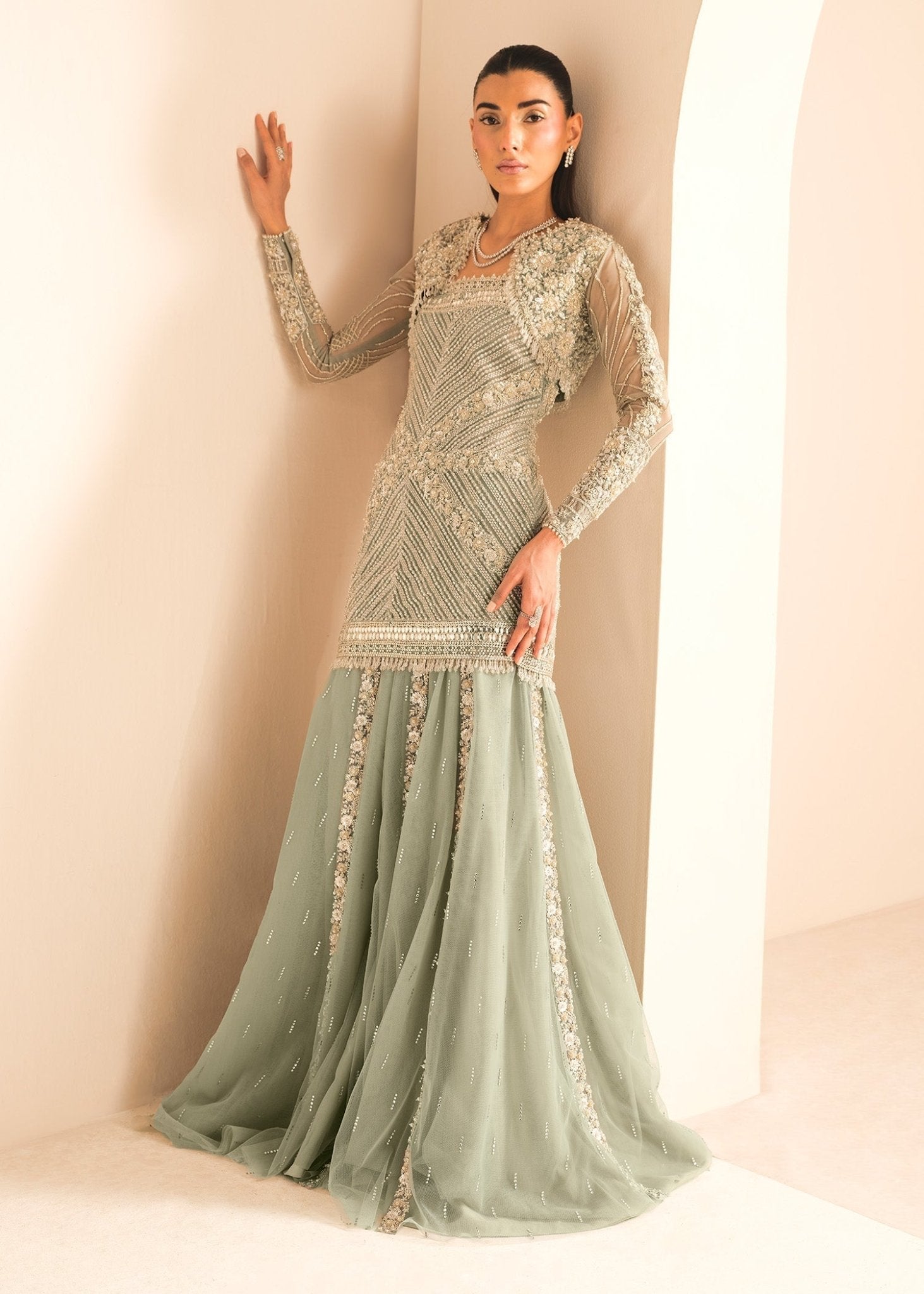 Saira Shakira - Gleam - Eemie's Studio