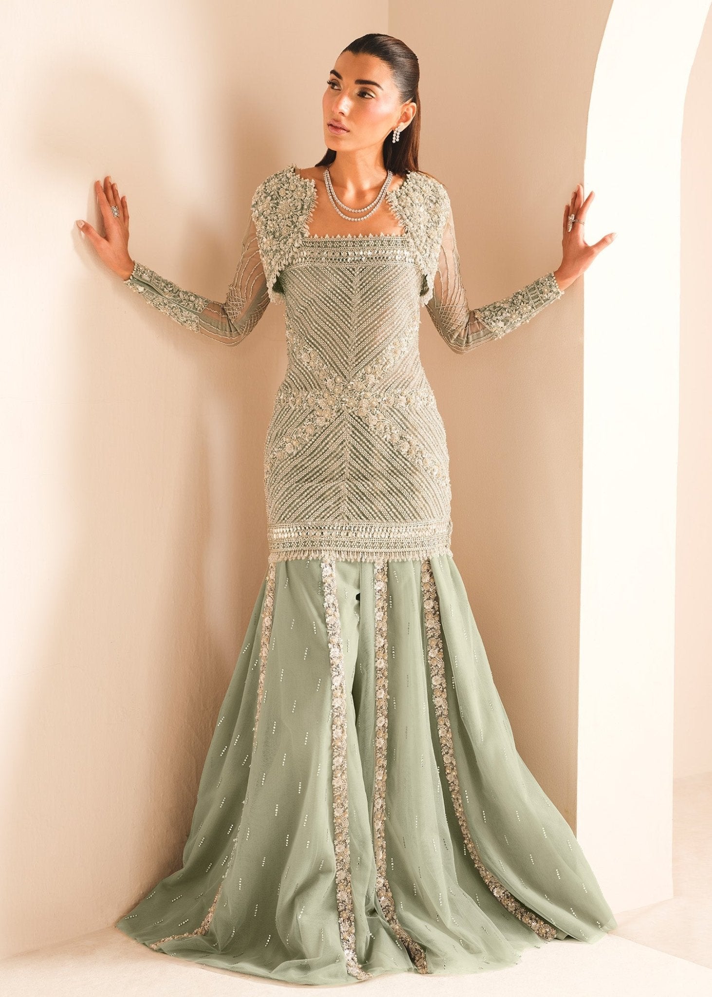 Saira Shakira - Gleam - Eemie's Studio