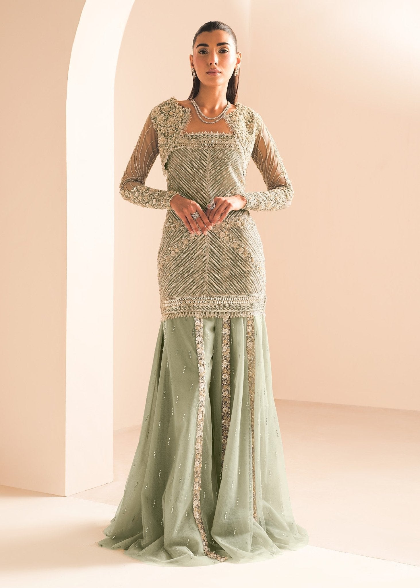 Saira Shakira - Gleam - Eemie's Studio