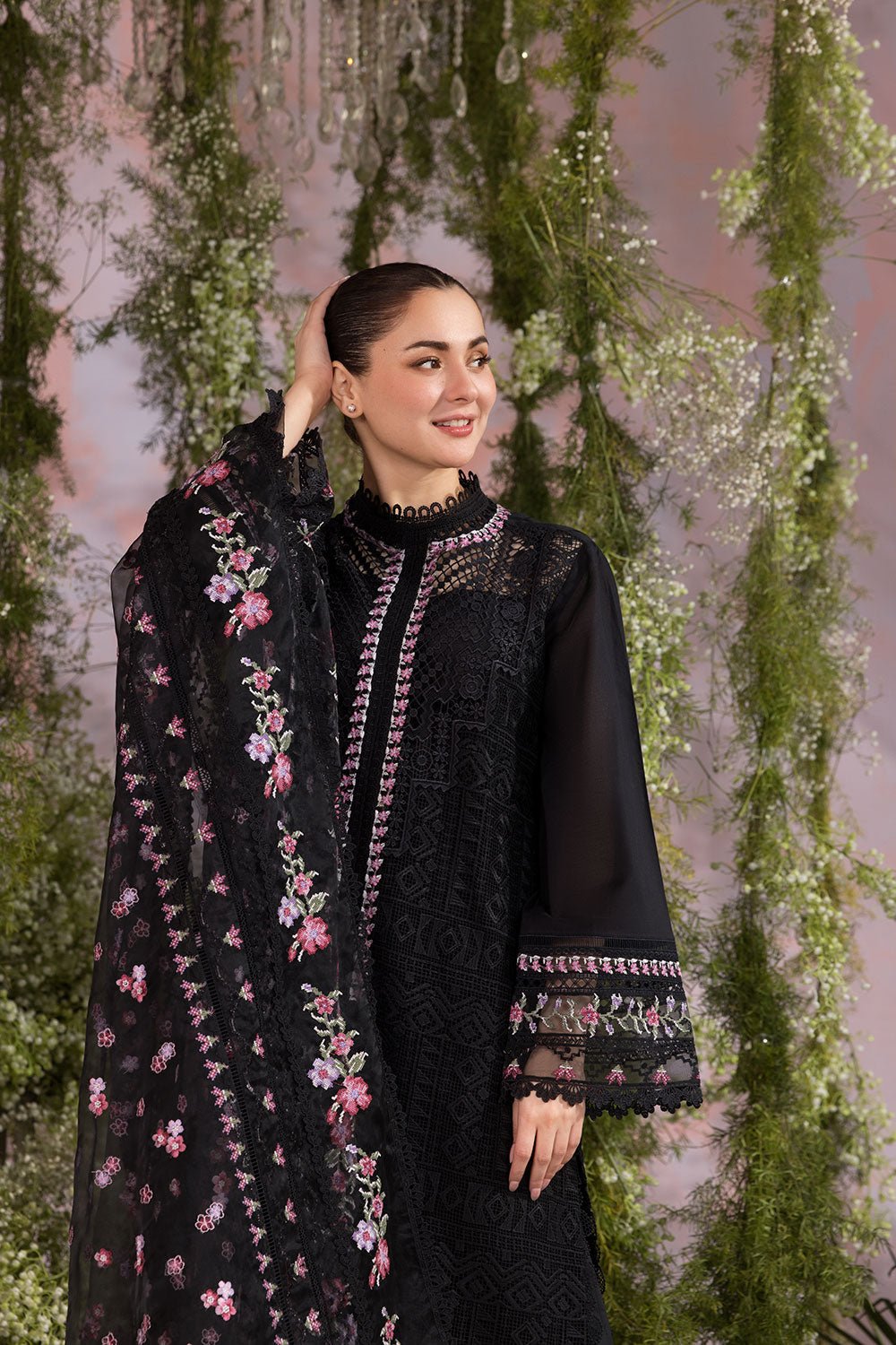 Sobia Nazir Luxury Lawn 2025 - 11A - Eemie's Studio