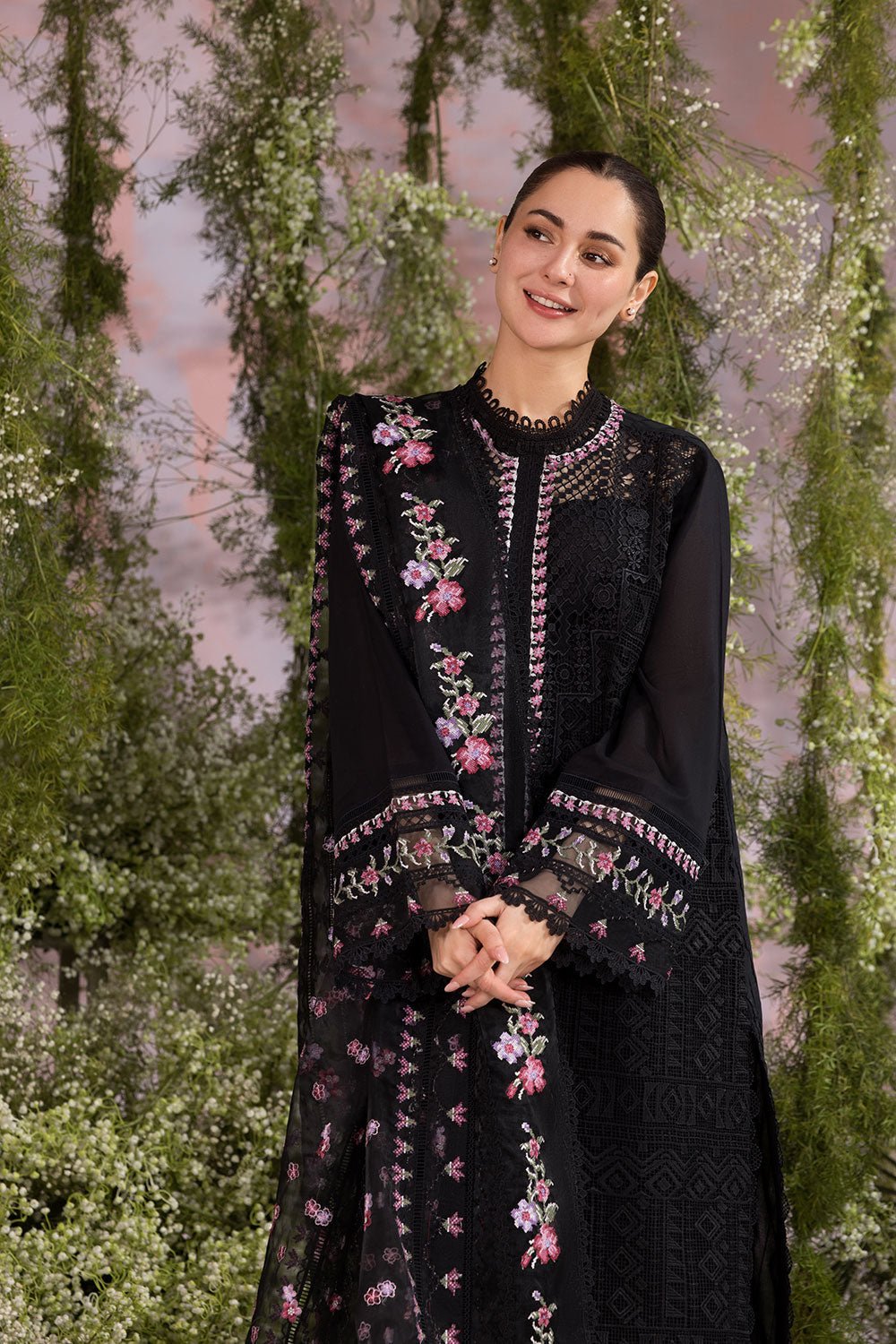 Sobia Nazir Luxury Lawn 2025 - 11A - Eemie's Studio