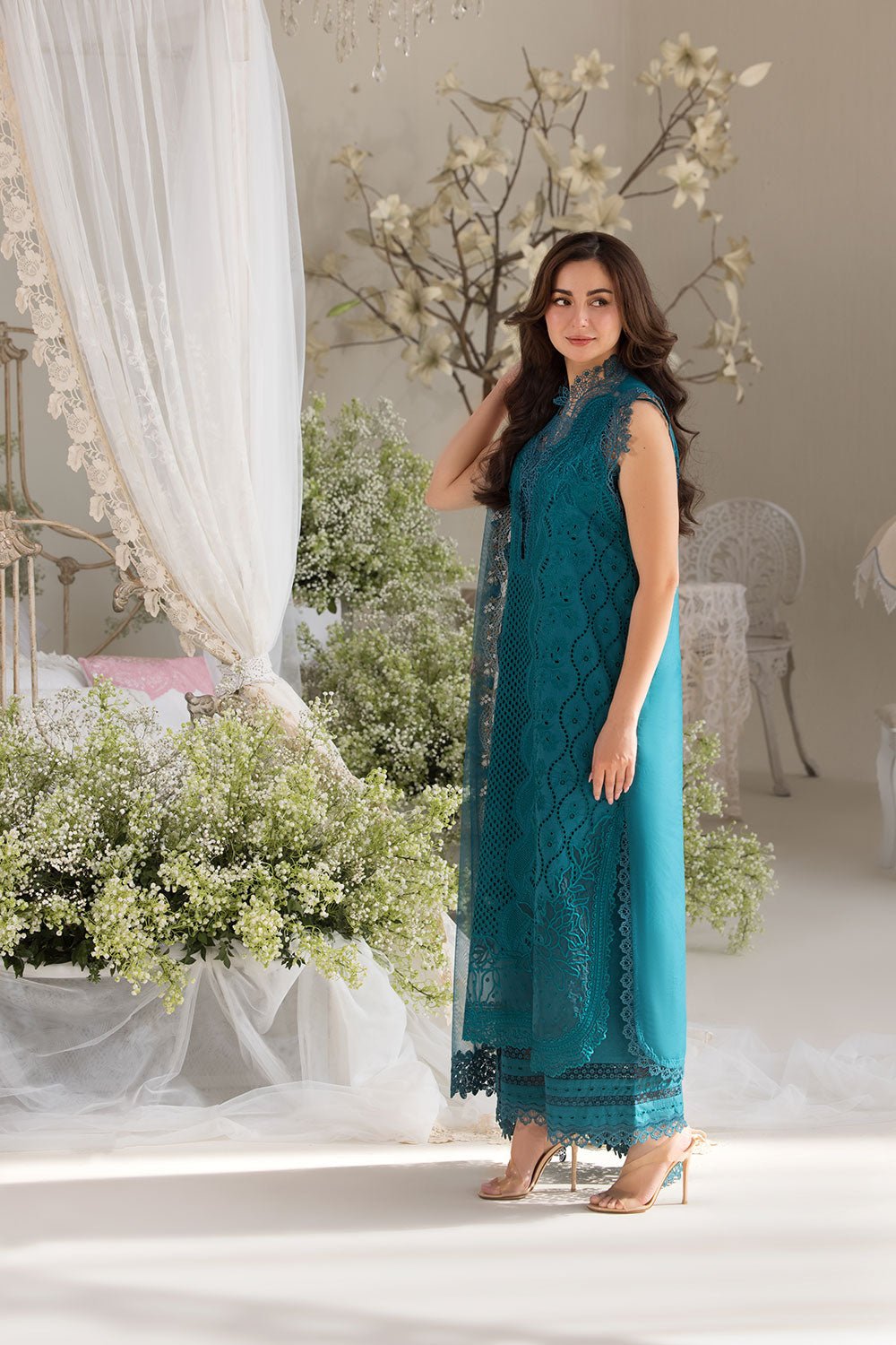 Sobia Nazir Luxury Lawn - 2A - Eemie's Studio